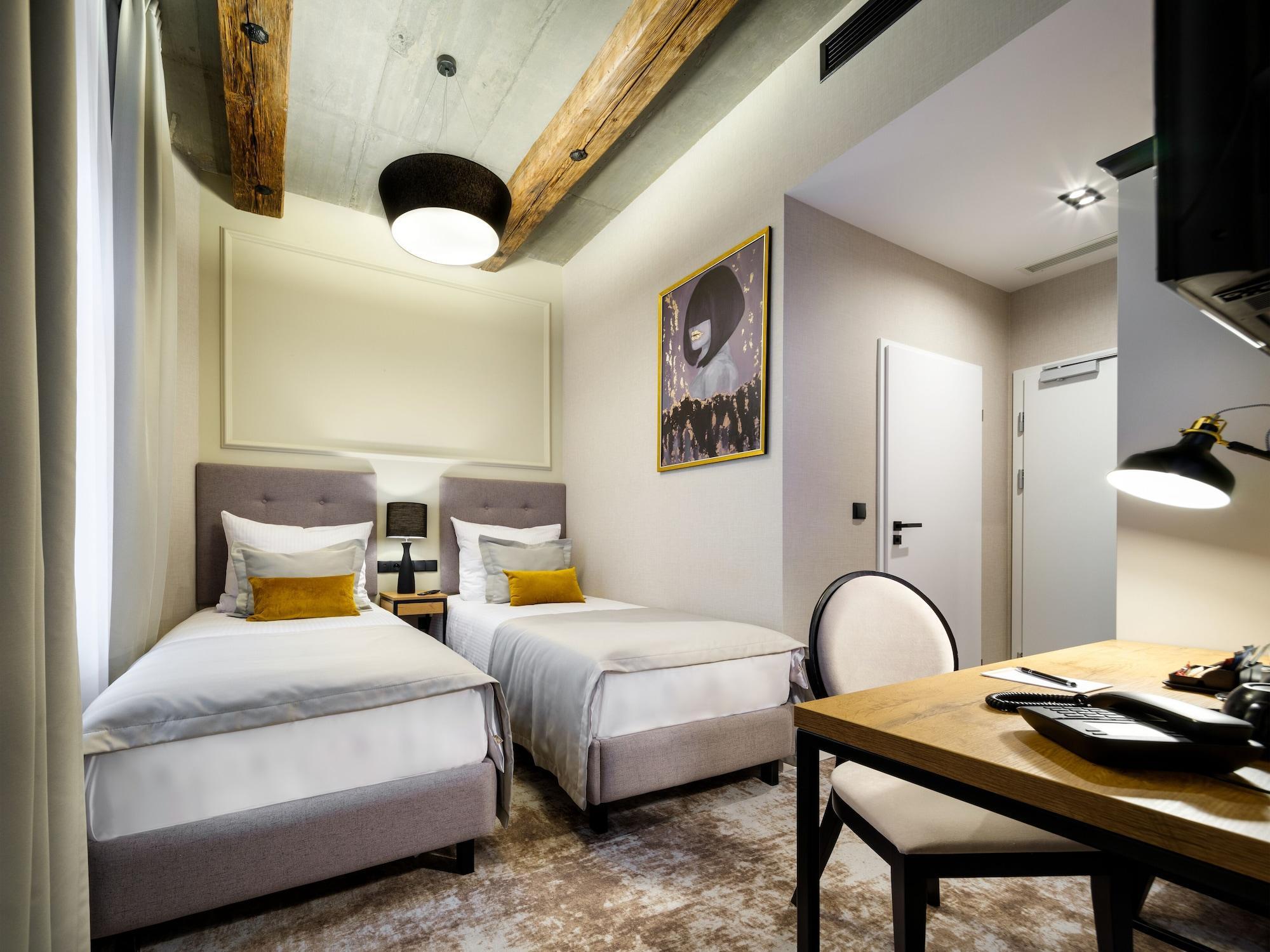 Hotel Wawel Queen คราคูฟ ภายนอก รูปภาพ