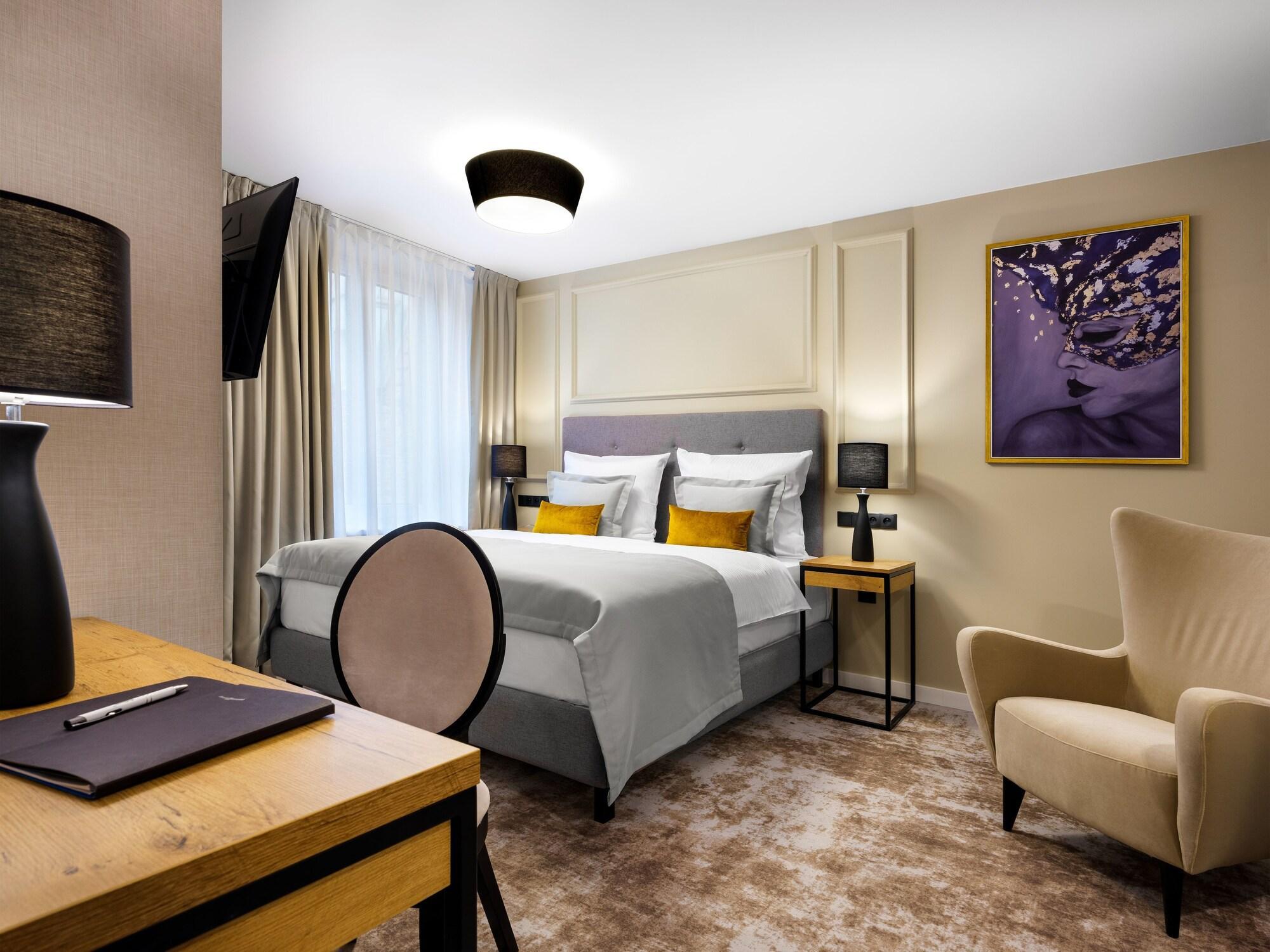 Hotel Wawel Queen คราคูฟ ภายนอก รูปภาพ